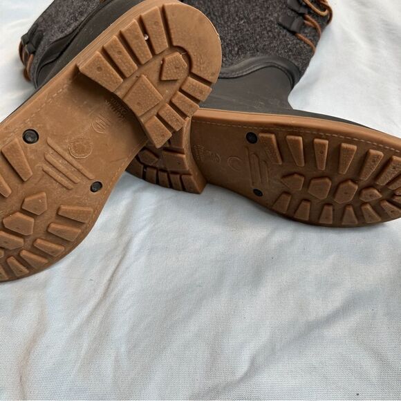 Women’s Size 7 Waterproof Alpine Waterproof Rain Boots in Grey Black - Picture 6 of 9